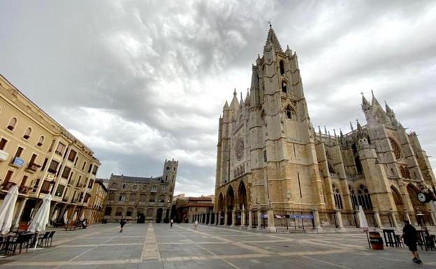 Cielos nublados en la ciudad de León.