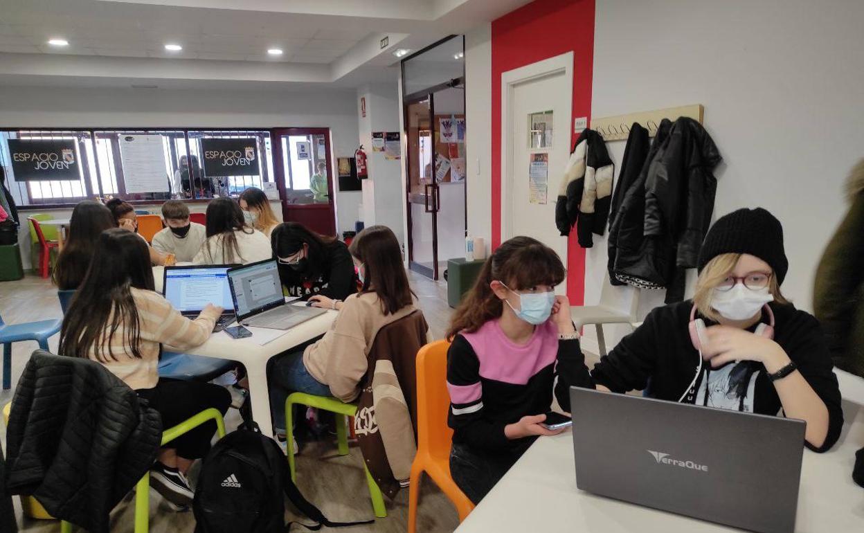 Reabre el Espacio Joven de Valencia de Don Juan.