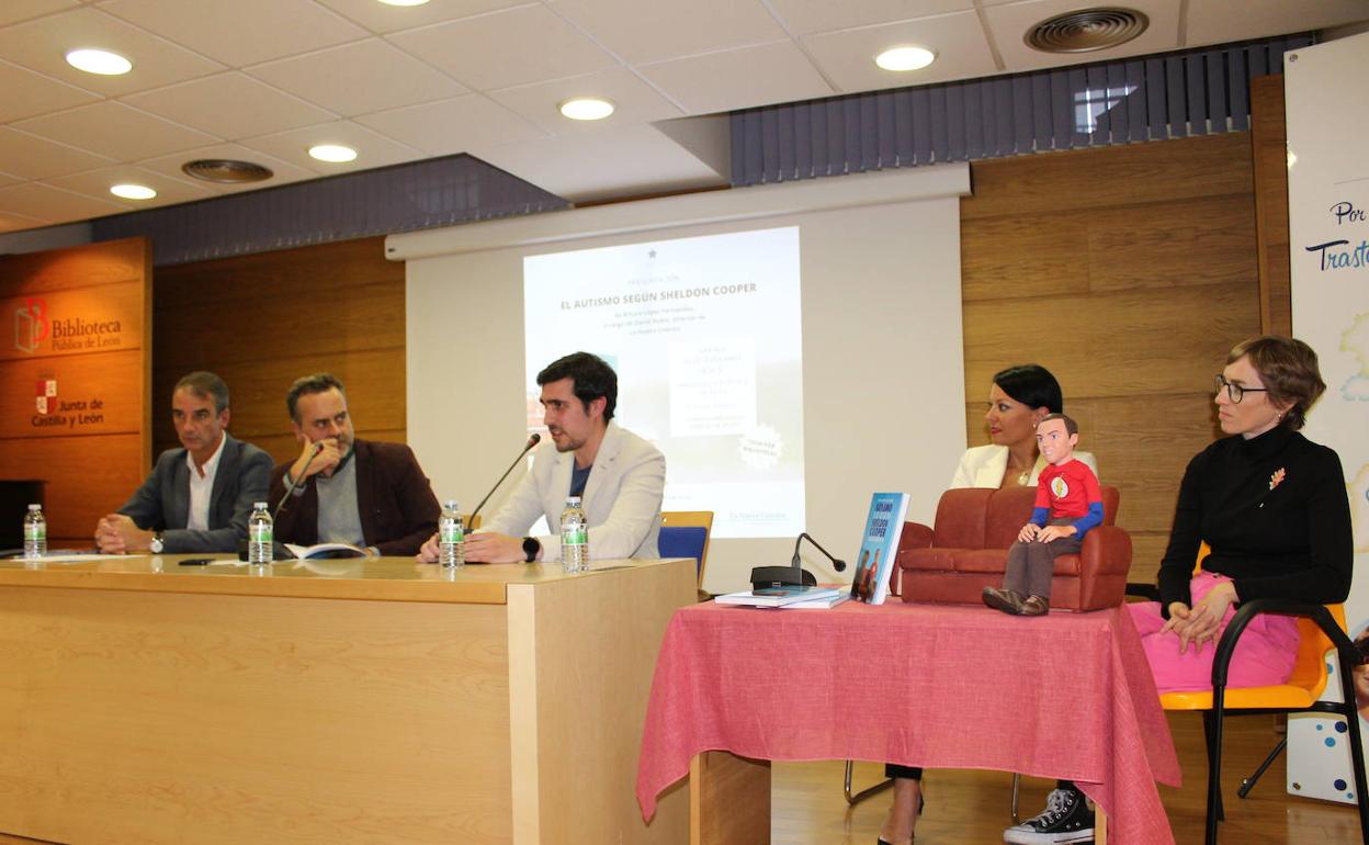 Presentación del libro 'El autismo según Sheldon Cooper' en León.