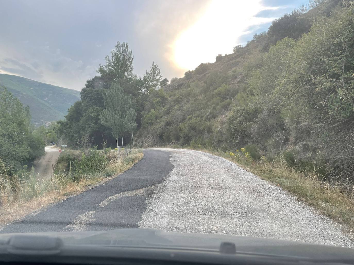 UPL demanda a la Junta el arreglo de la carretera LE-7311 en la comarca de La Cabrera.