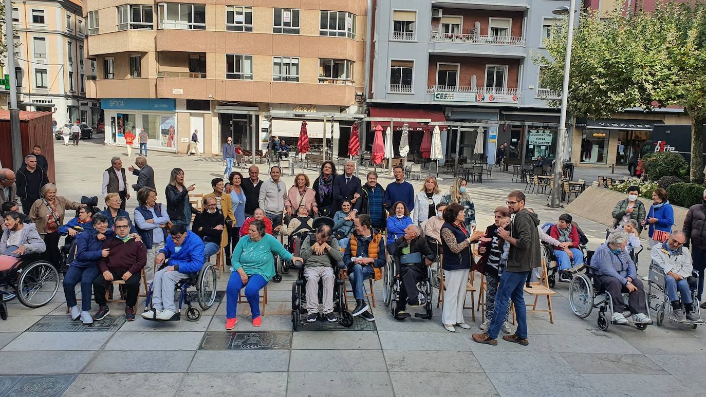 Campaña 'Yo Decido' para conmemorar el Día Mundial de la parálisis cerebral en León.