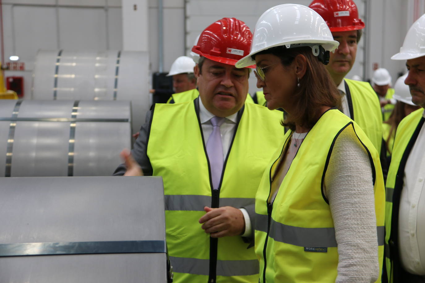 Visita institucional a la planta siderúrgica del grupo NSR en Villadangos del Páramo. 