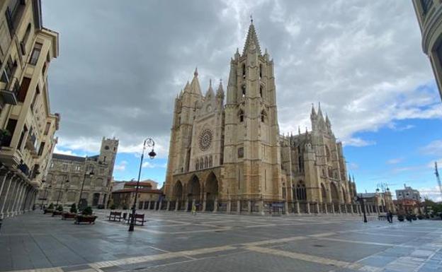 Cultura invertirá 400.000 euros para la Catedral de León