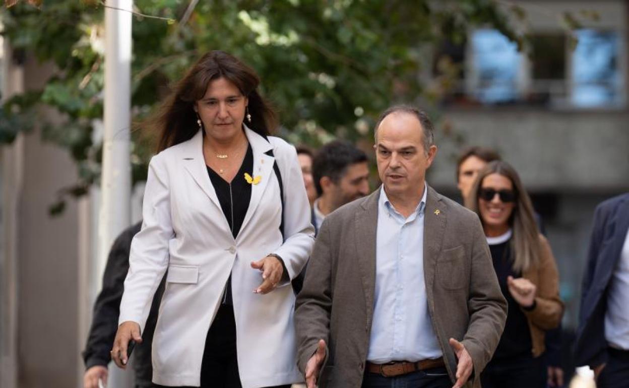 La presidenta de Junts, Laura Borràs, y el secretario general de la formación, Jordi Turull. 