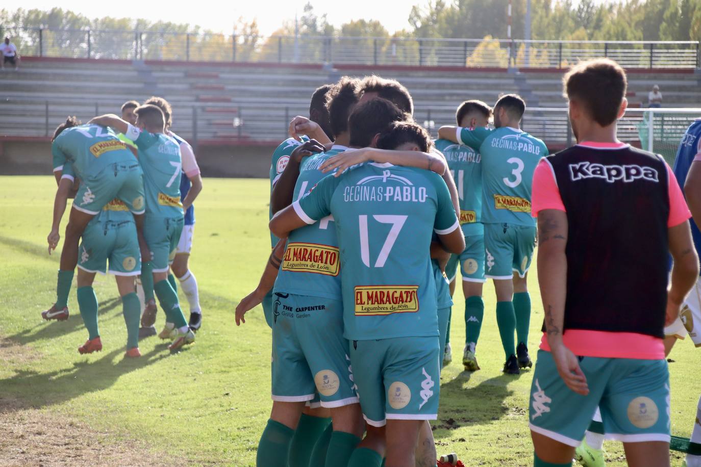 El Atlético Astorga se lleva con gran superioridad el duelo provincial ante el Júpiter (1-5)