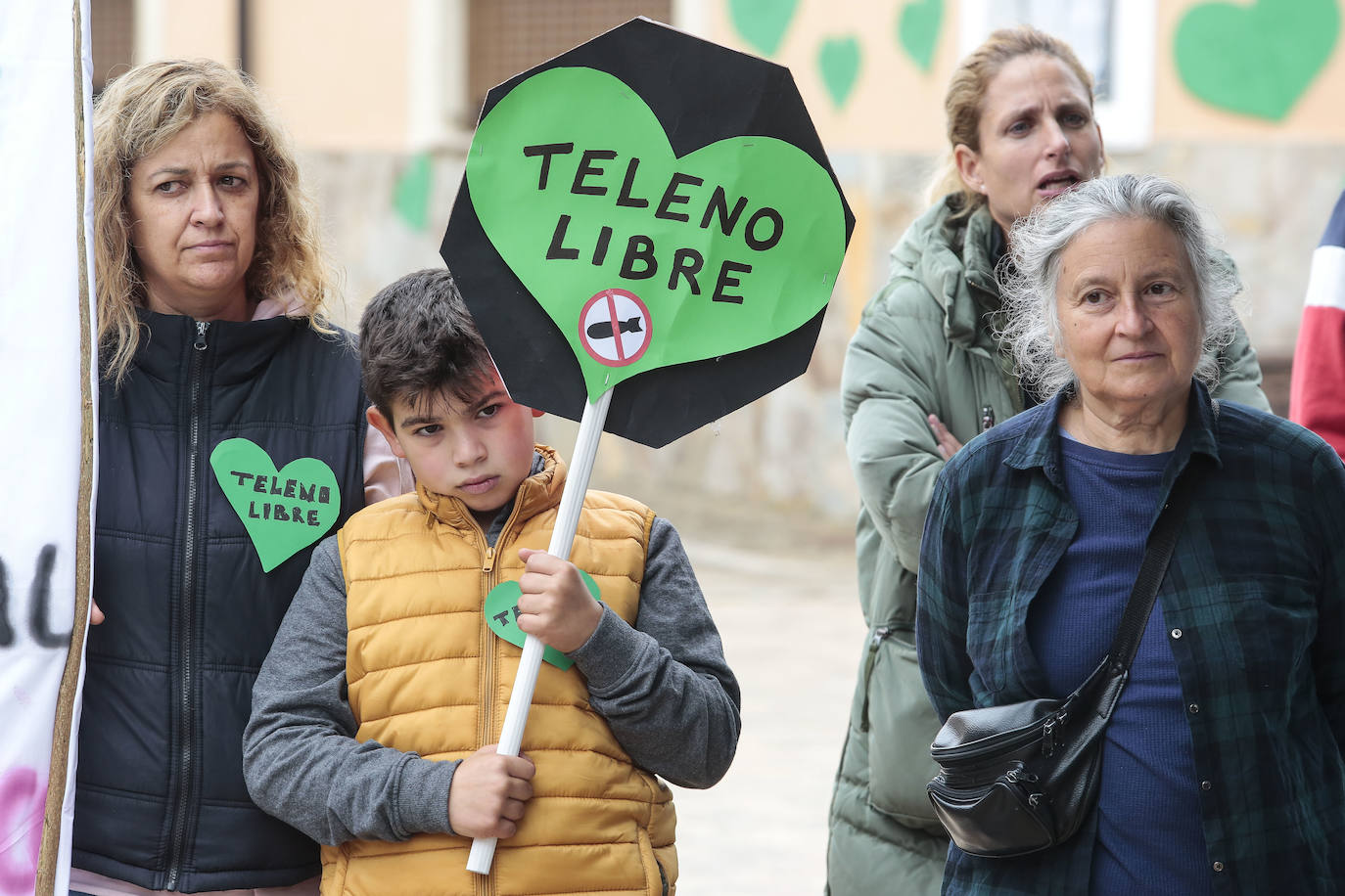 Concentración en Filiel (León) convocada por la Revuelta de la España Vaciada, para reclamar otro modelo de gestión forestal y evitar los incendios.