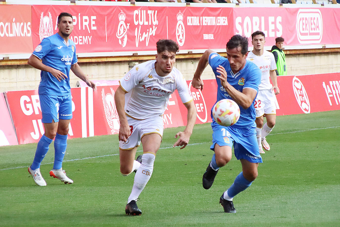 El equipo leonés recibe al equipo recién descendido en busca del segundo triunfo del curso en el Reino de León