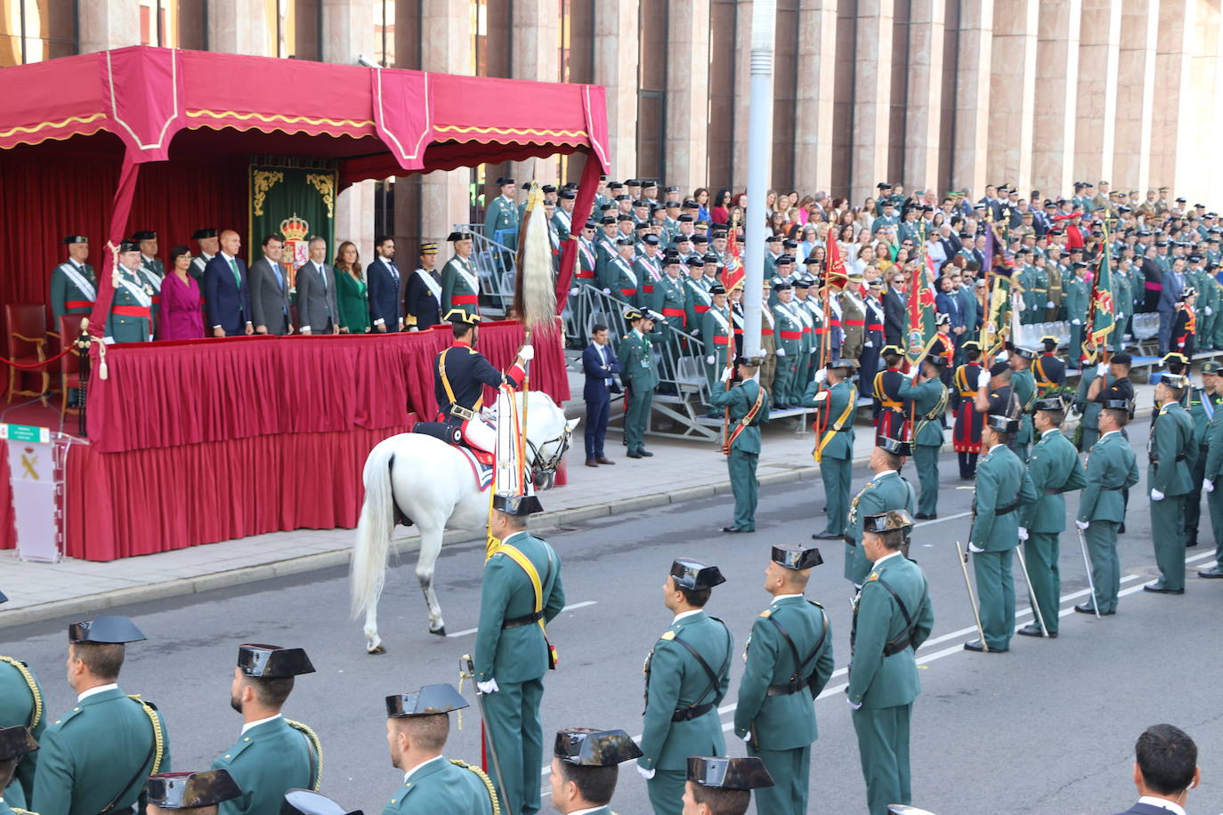 Acto central de la semana institucional de la Guardia Civil en León. 