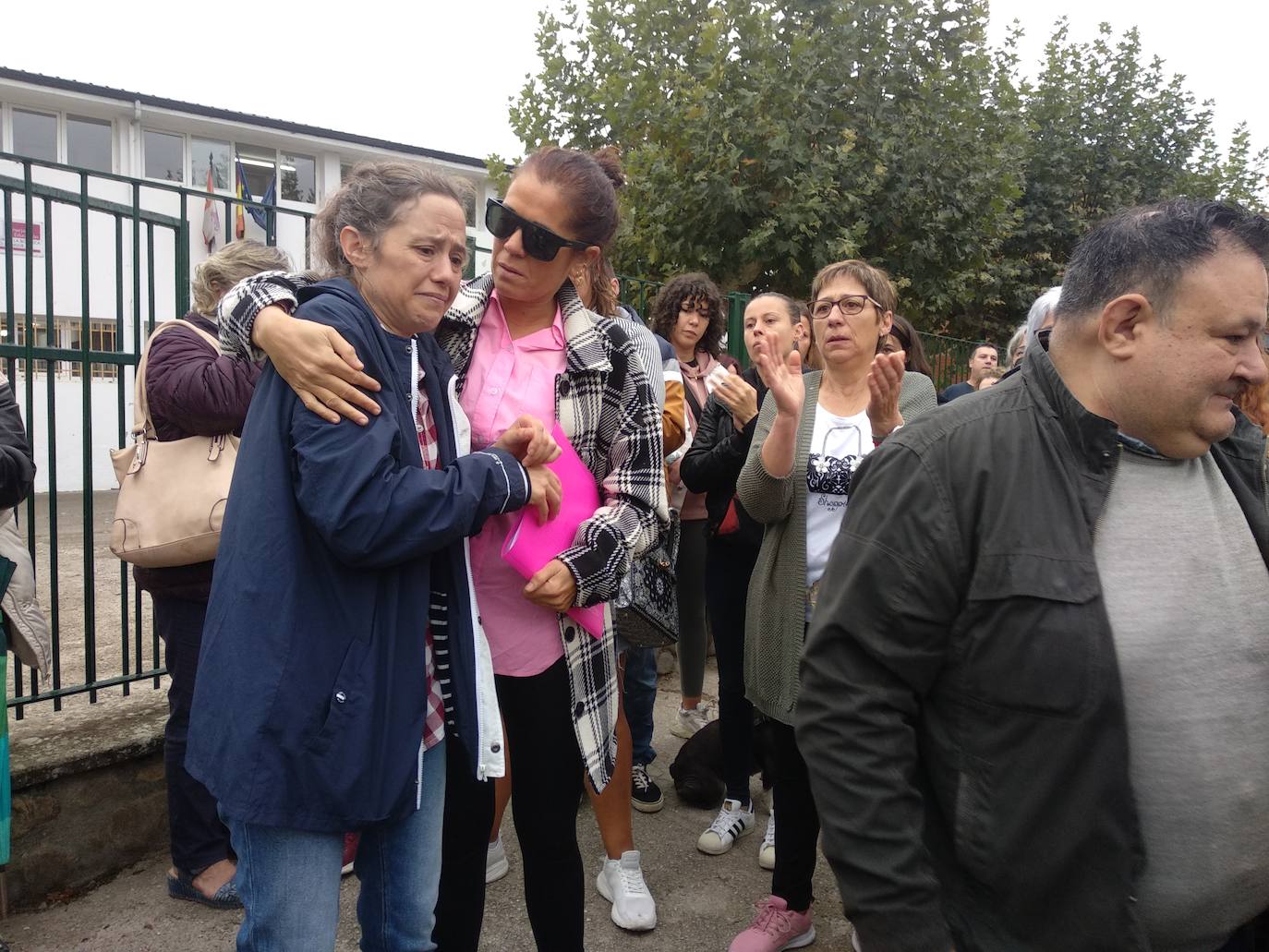 Protesta de la Ampa del CEIP San Andrés de La Borreca en Ponferrada.