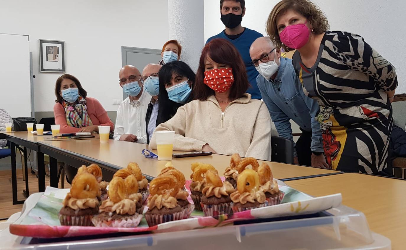 Este curso se ofrece la posibilidad de un nuevo grupo en horario matinal ahondando en la versatilidad de las propuestas para sus integrantes.