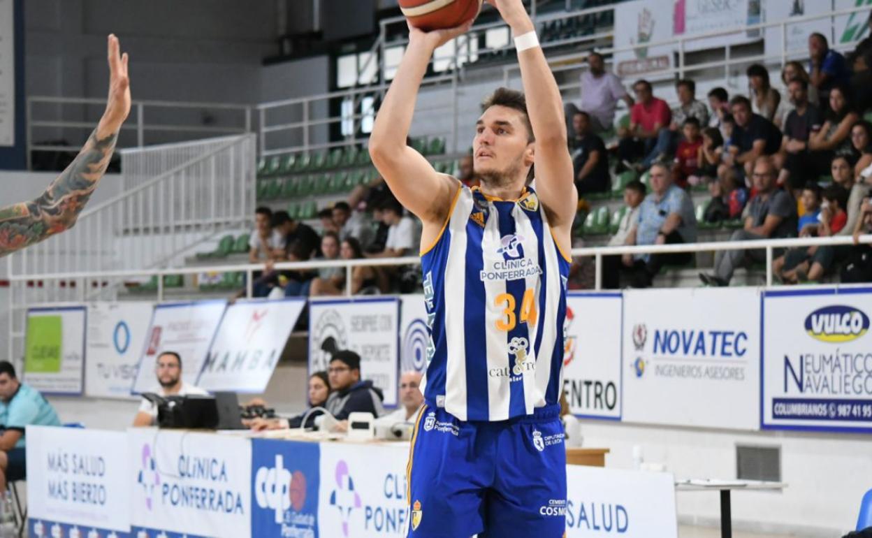 Guille Bastante, en imagen, será un activo importante para el conjunto blanquiazul.