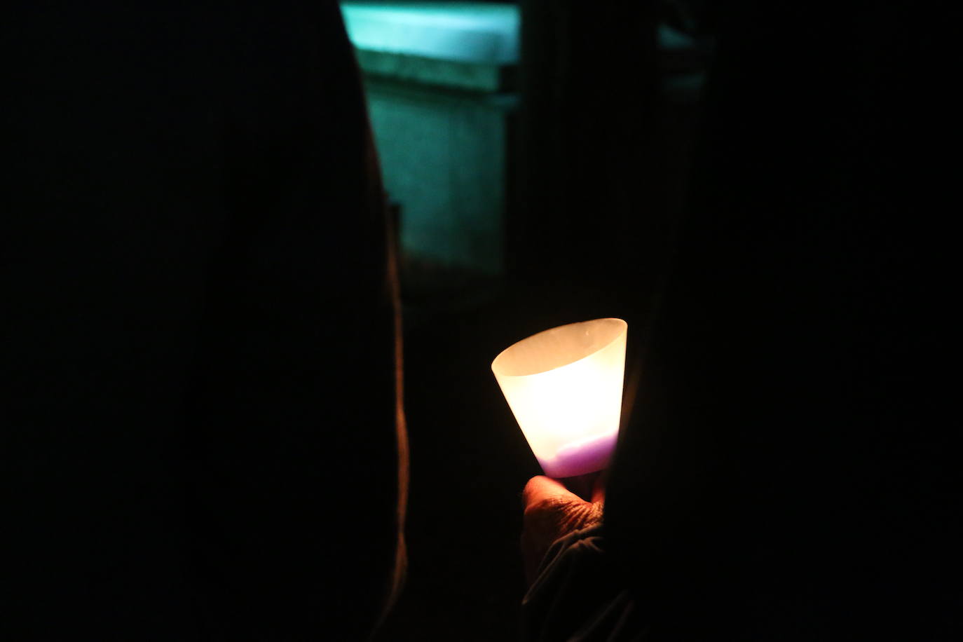 Fotos: El Cementerio de León revive en la noche