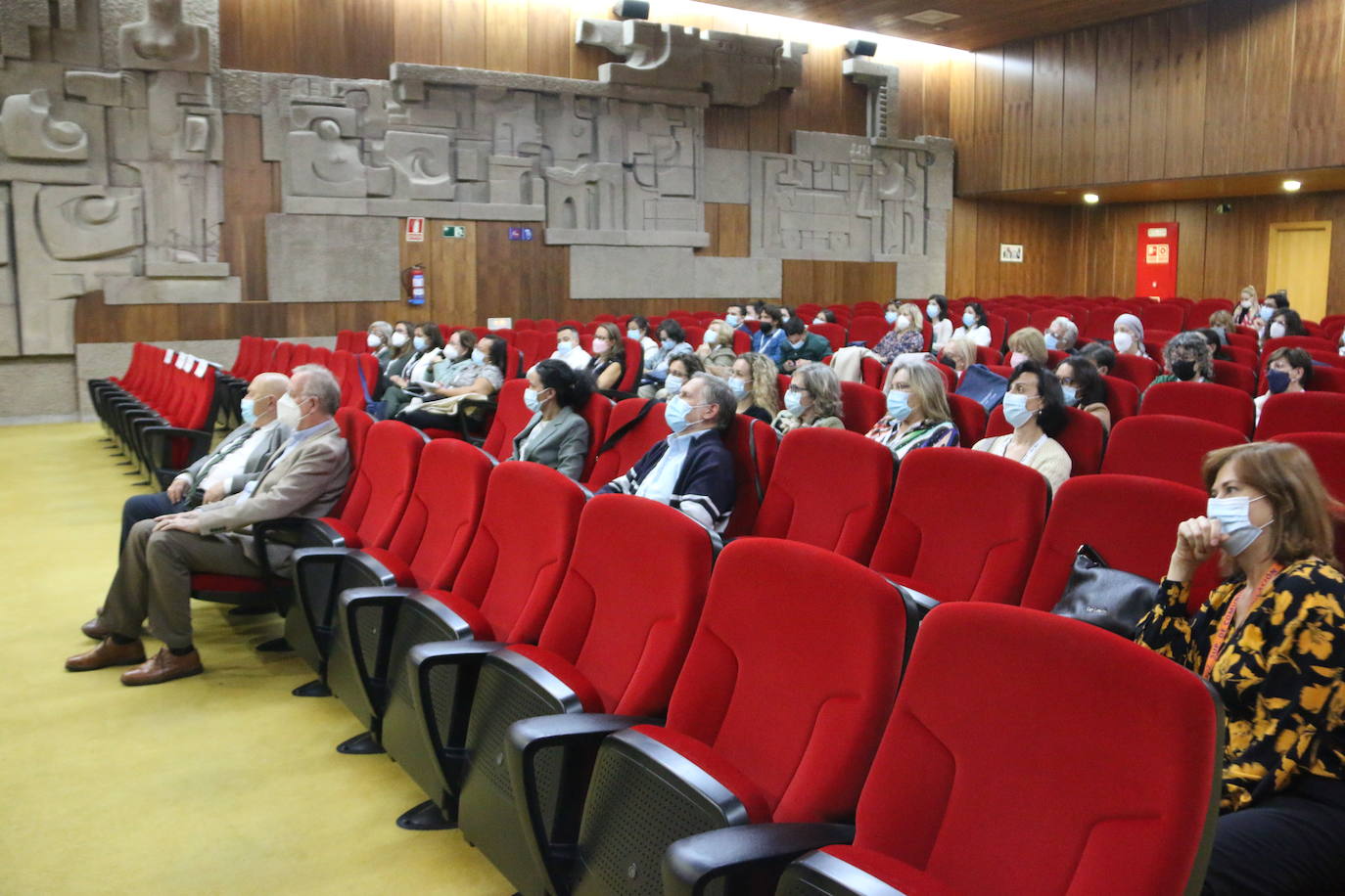 Fotos: Reunión de Geriatría y Gerontología en el Hospital de León