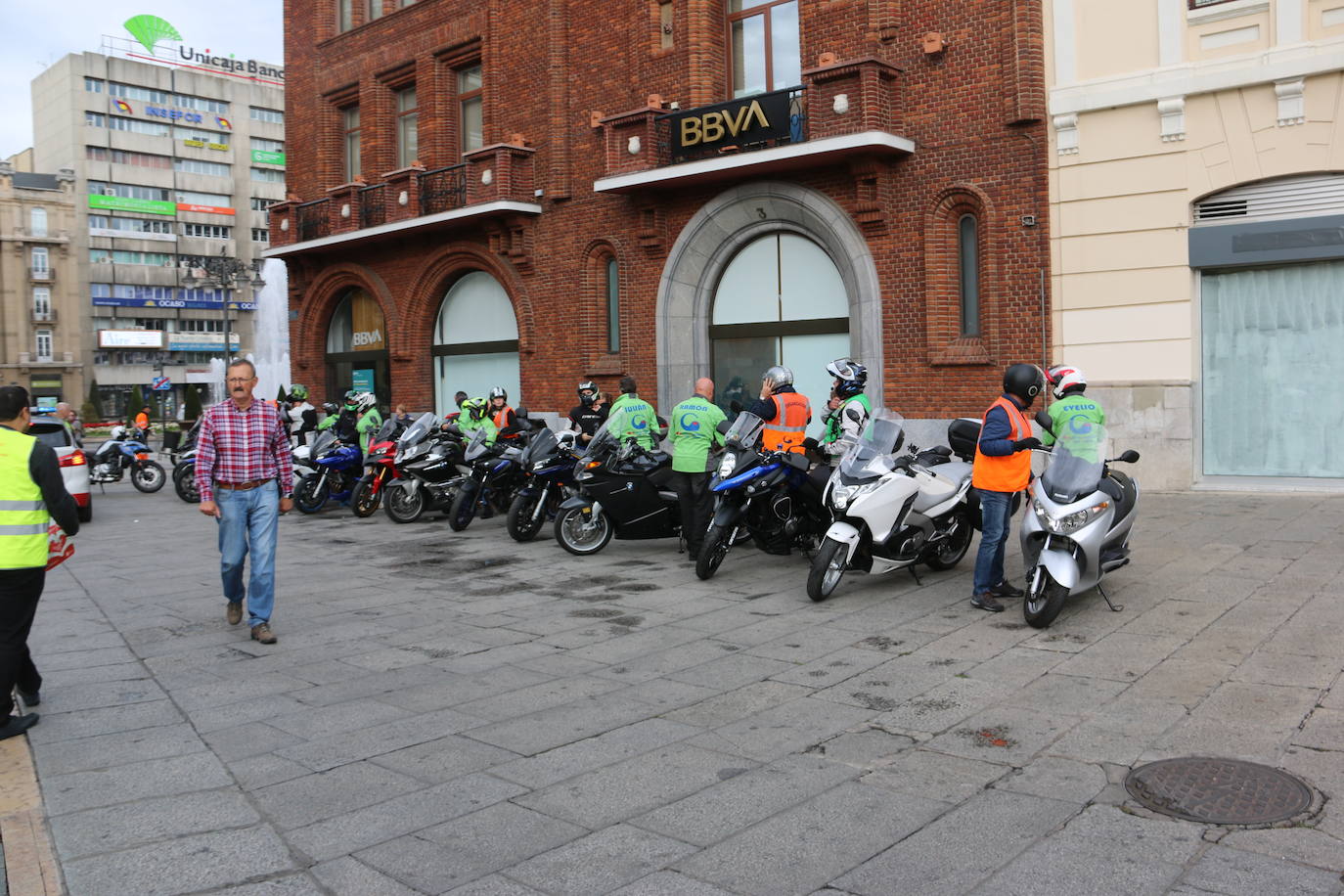 Marcha solidaria de Moteros Solidarios en favor de la Hermandad de Donantes de Sangre de León.