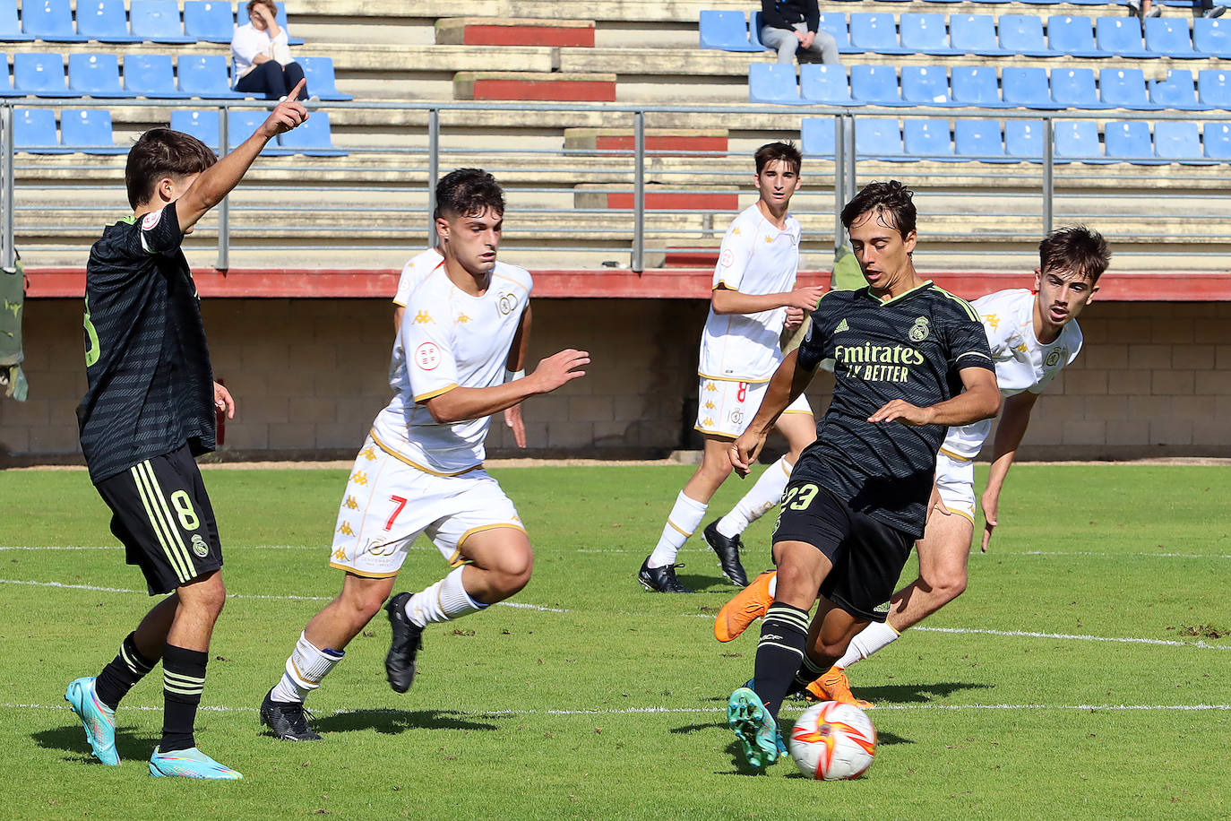 Cultural Leonesa Juvenil - Real Madrid 