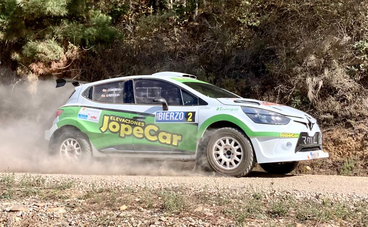 Imagen del coche de Carlos Fernández.