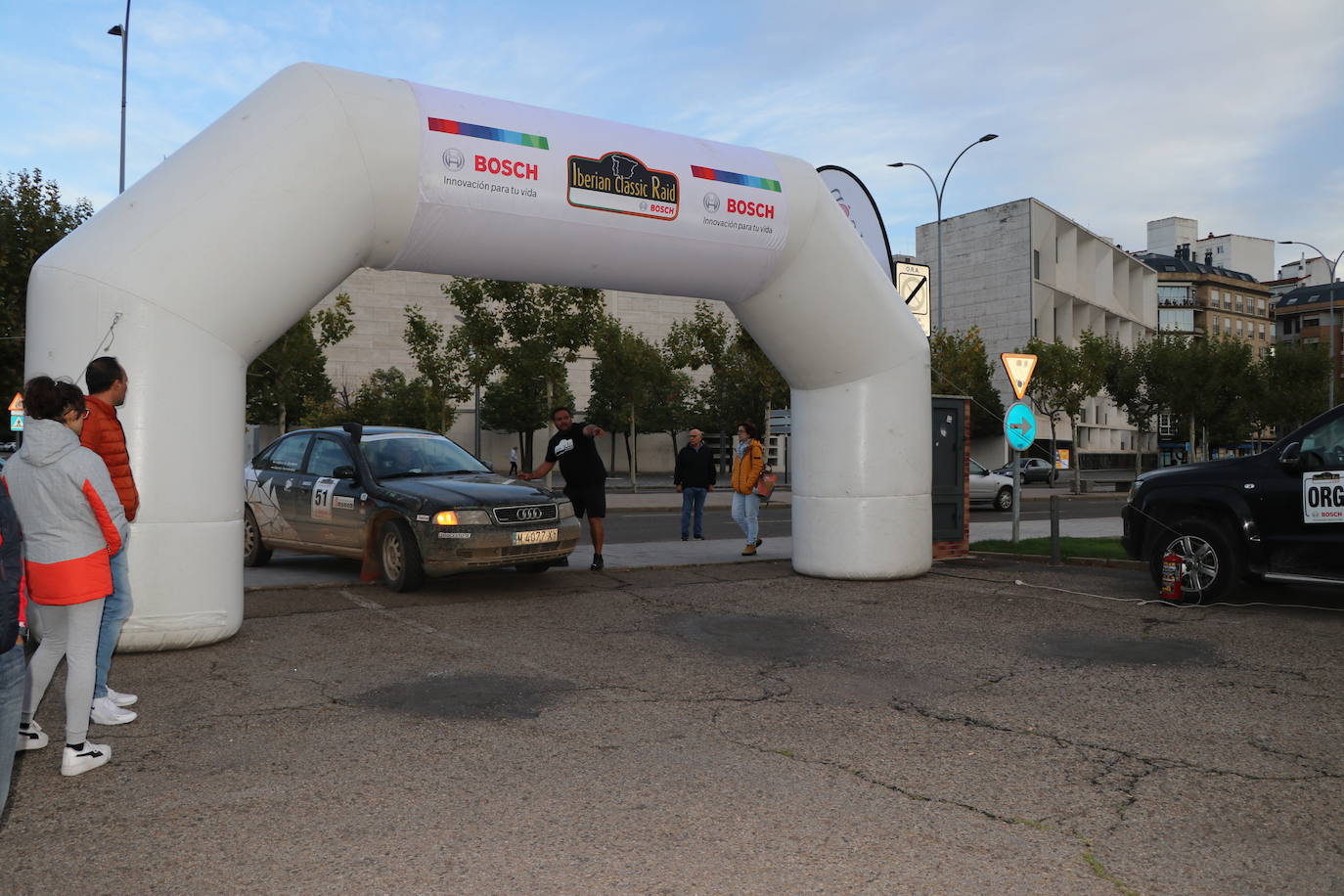 Llegada a meta de la III Iberian Classic Raid en León. 