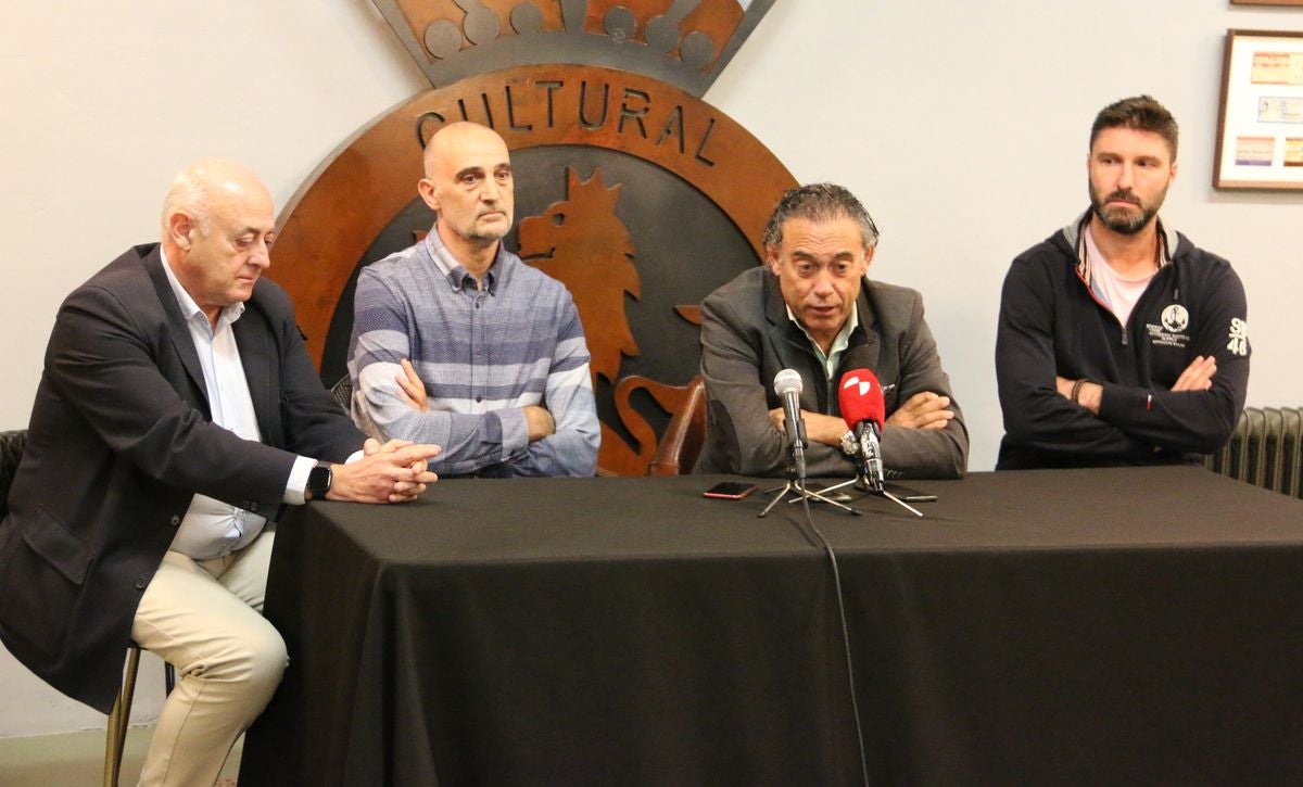 La sección de baloncesto de la Cultural organiza una cena para recaudar fondos en la lucha contra la ELA, enfermedad que padece el exjugador Urbano González