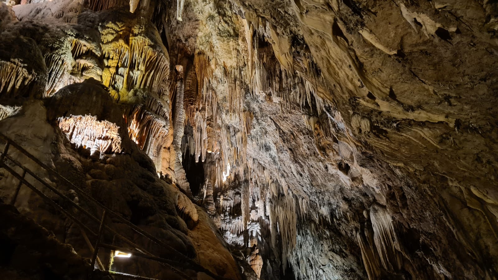 Fotos: Visita a las cuevas de Valporquero