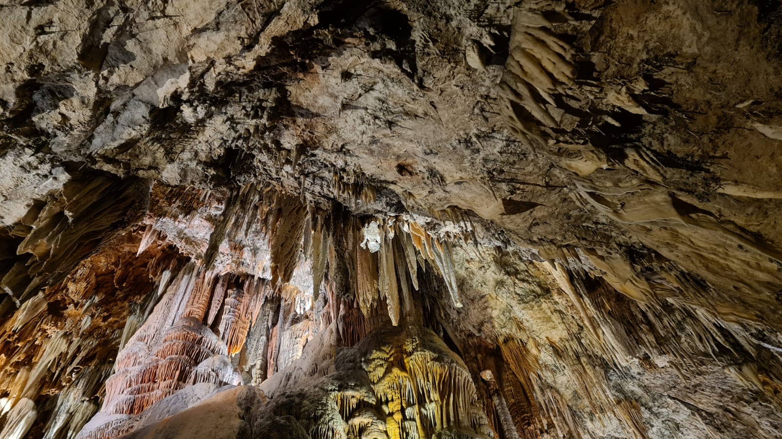 Fotos: Visita a las cuevas de Valporquero