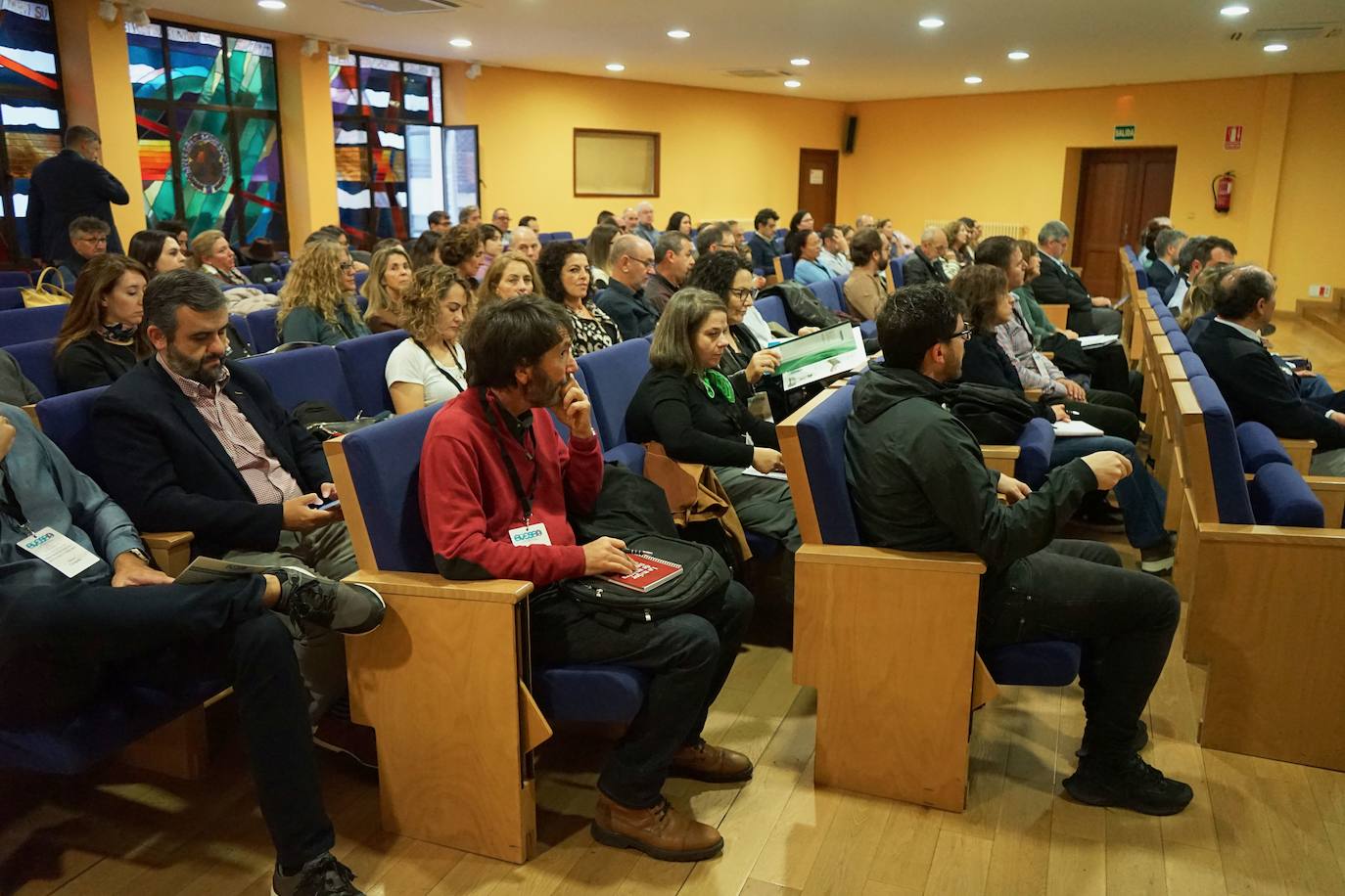 Organizadas por la Asociación de Veterinarios Especialistas en Seguridad Alimentaria, reúne este jueves y viernes en León a profesionales expertos en salud animal y humana