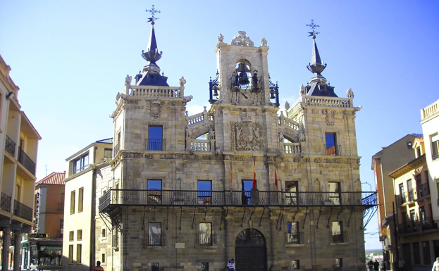 El Ayuntamiento de Astorga fue el primero en elegirse de manera constitucional. 