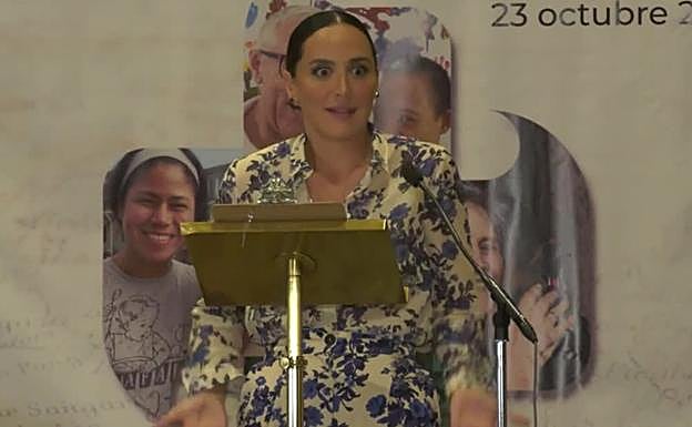 Tamara Falcó reaparece visiblemente nerviosa para dar el pregón del Domund 2022
