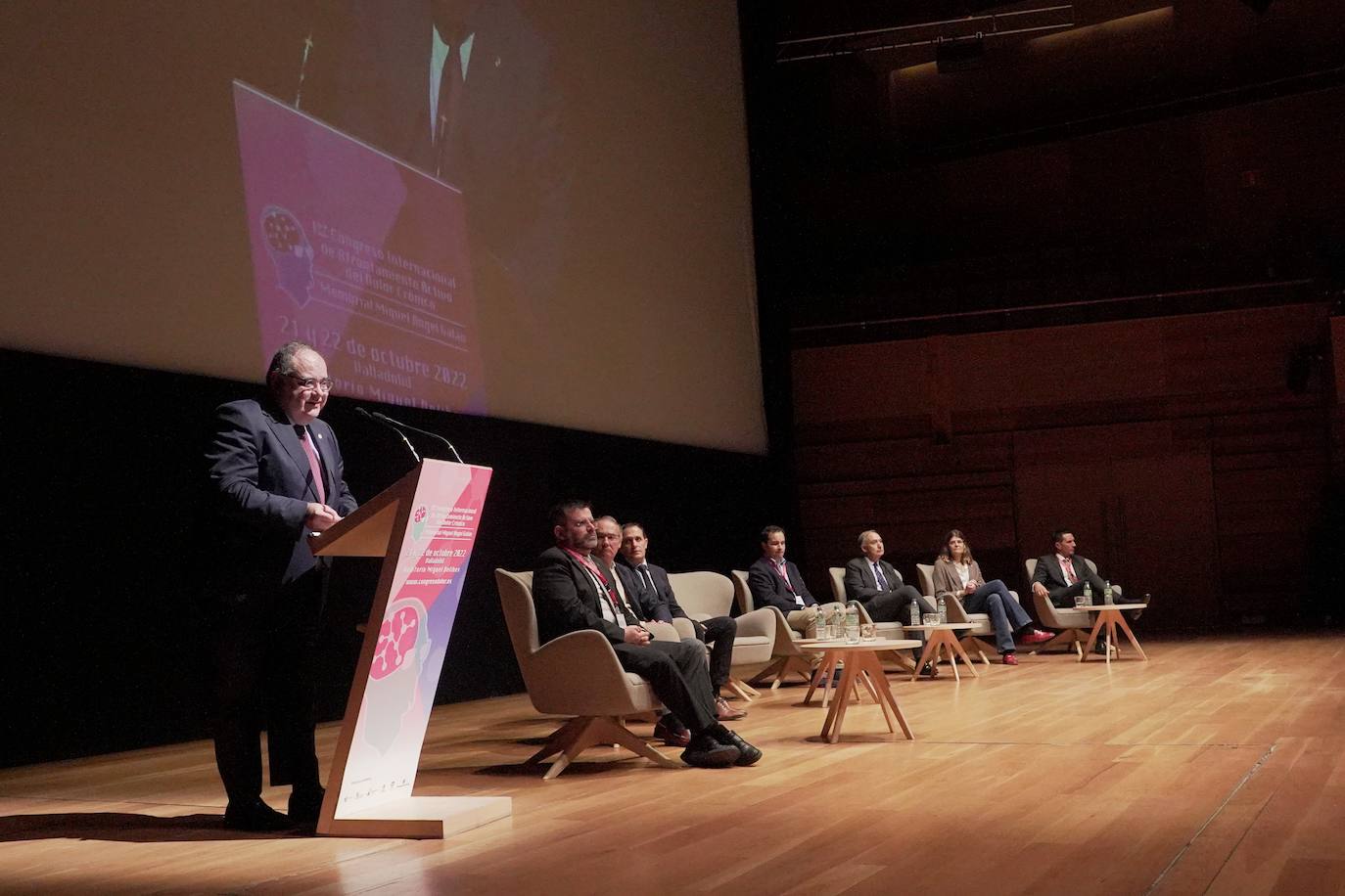 El consejero de Sanidad, Alejandro Vázquez, inaugura el I Congreso Internacional de Afrontamiento Activo del Dolor Crónico