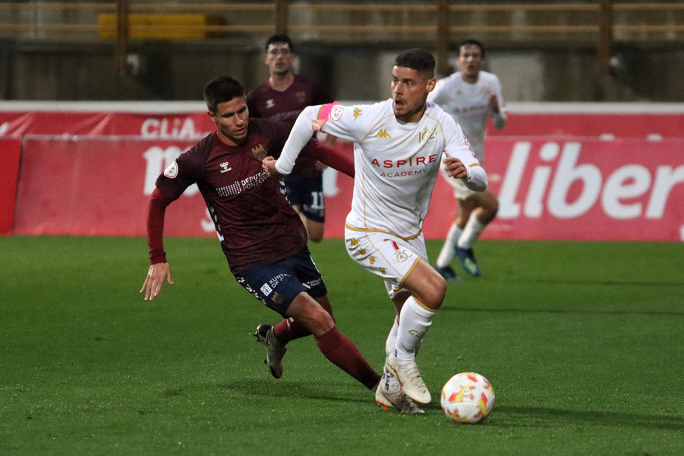 El conjunto leonés vuelve a vencer en el Reino de León en un partido muy solvente ante el conjunto pontevedrés.