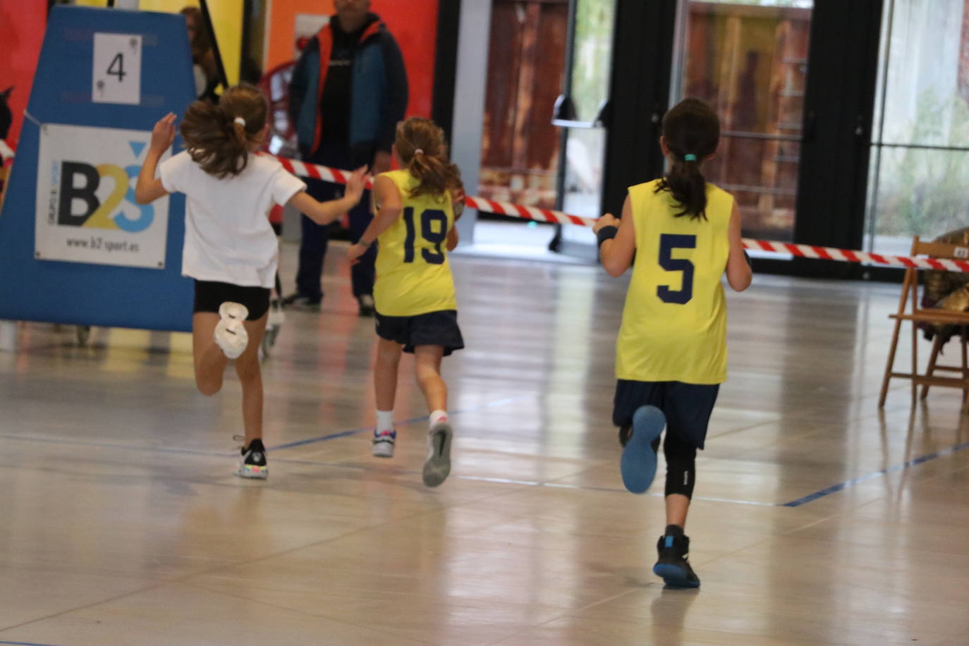 El Palacio de Exposiciones de León acoge este sábado y domingo el Júnior NBA, donde más de 800 niños y niñas disfrutarán del baloncesto