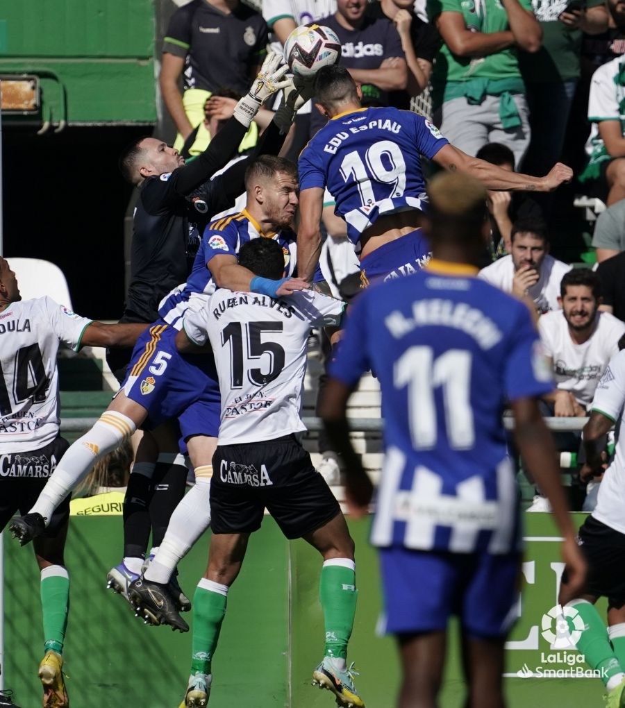 El conjunto berciano se mide al Racing en el partido correspondiente a la jornada 12 de LaLiga SmartBank