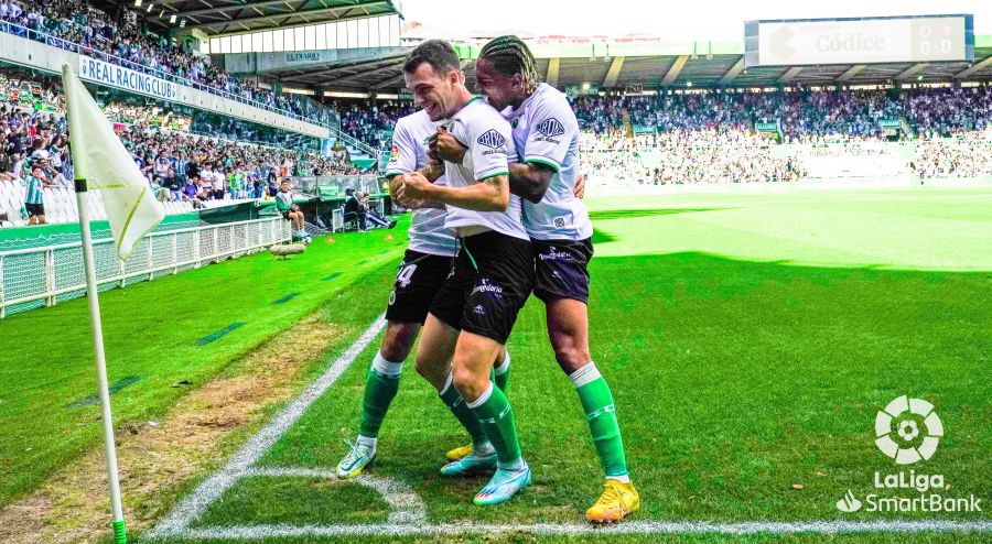 El conjunto berciano se mide al Racing en el partido correspondiente a la jornada 12 de LaLiga SmartBank