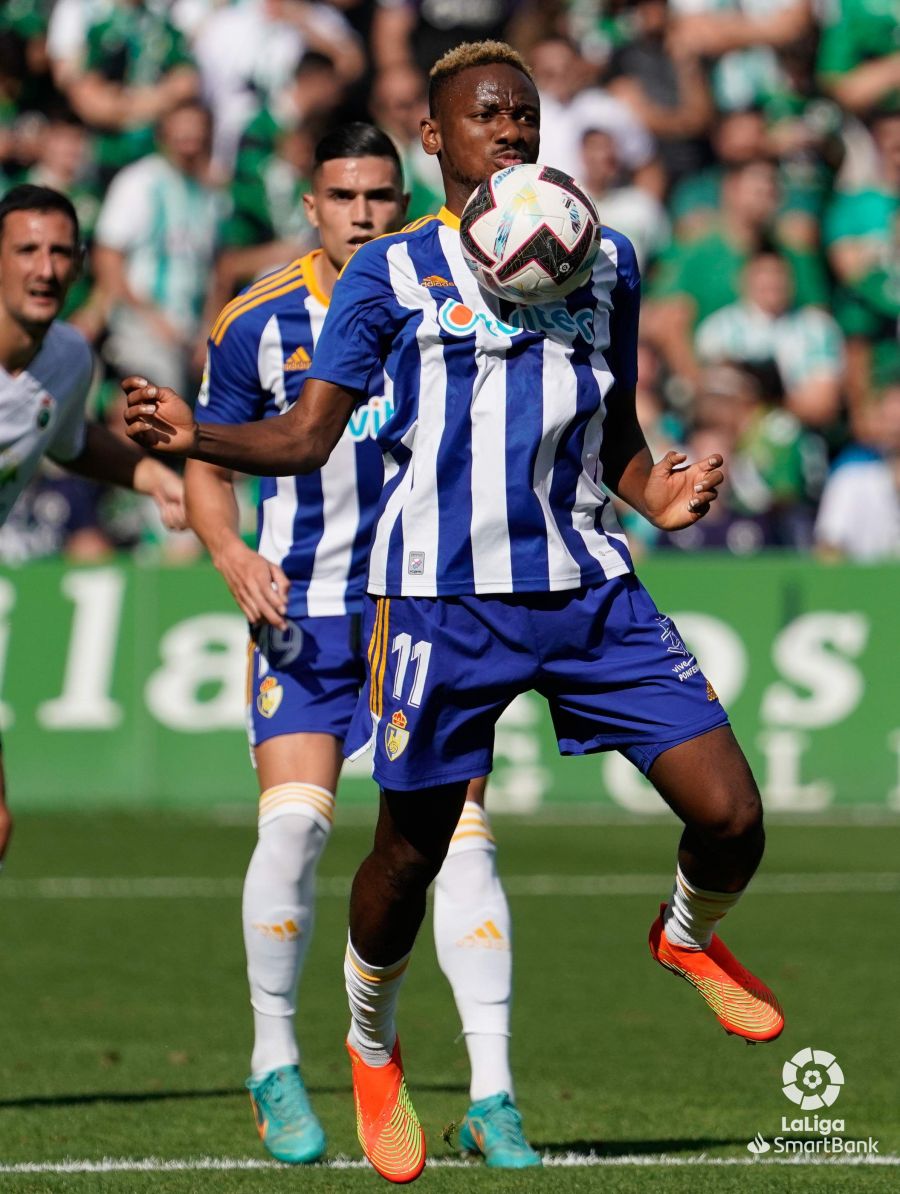 El conjunto berciano se mide al Racing en el partido correspondiente a la jornada 12 de LaLiga SmartBank