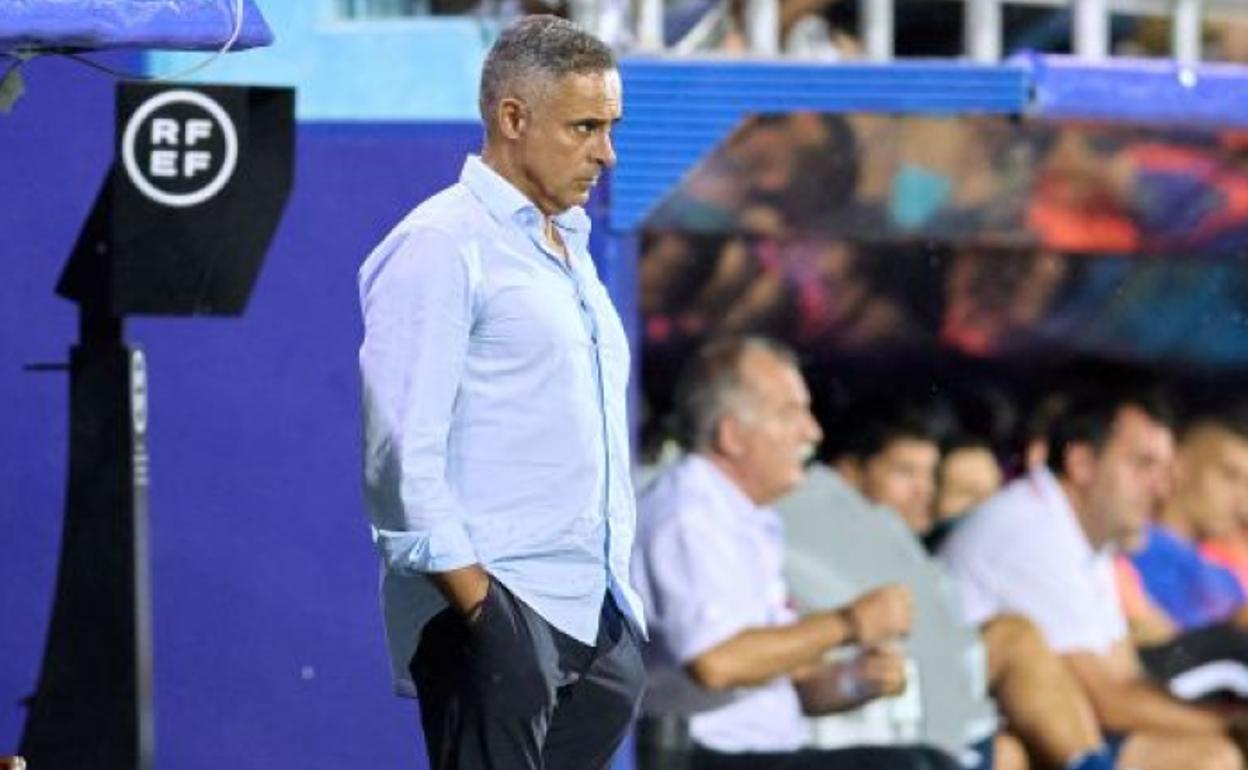 José Gomes, en un partido con la Deportiva.