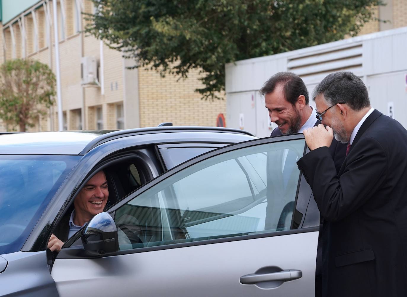 El presidente del Gobierno, Pedro Sánchez, visita el centro de I+D+i de Renault Group en Valladolid.