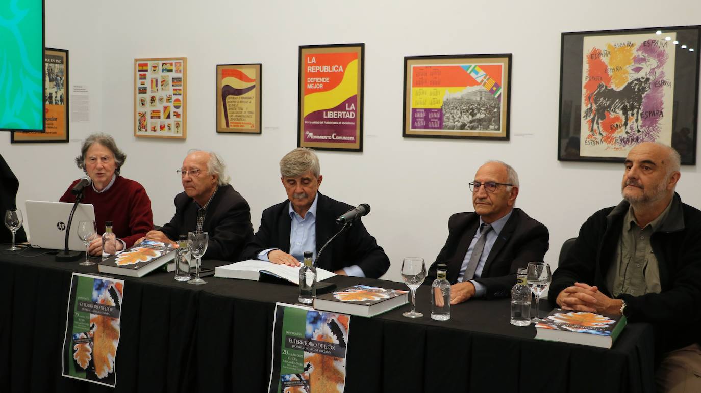 Presentación del libro 'El territorio de León: provincia, comarcas y ciudades'.