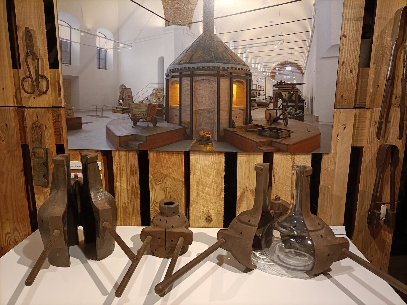 Exposición 'El legado de una tradición' en el Museo de la Energía de Ponferrada.