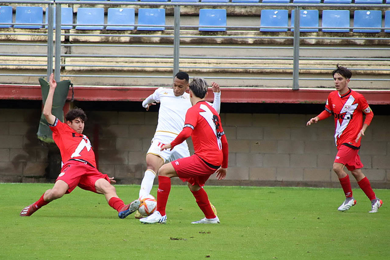 Partido correspondiente a la jornada 8 de la Liga Nacional Juvenil.