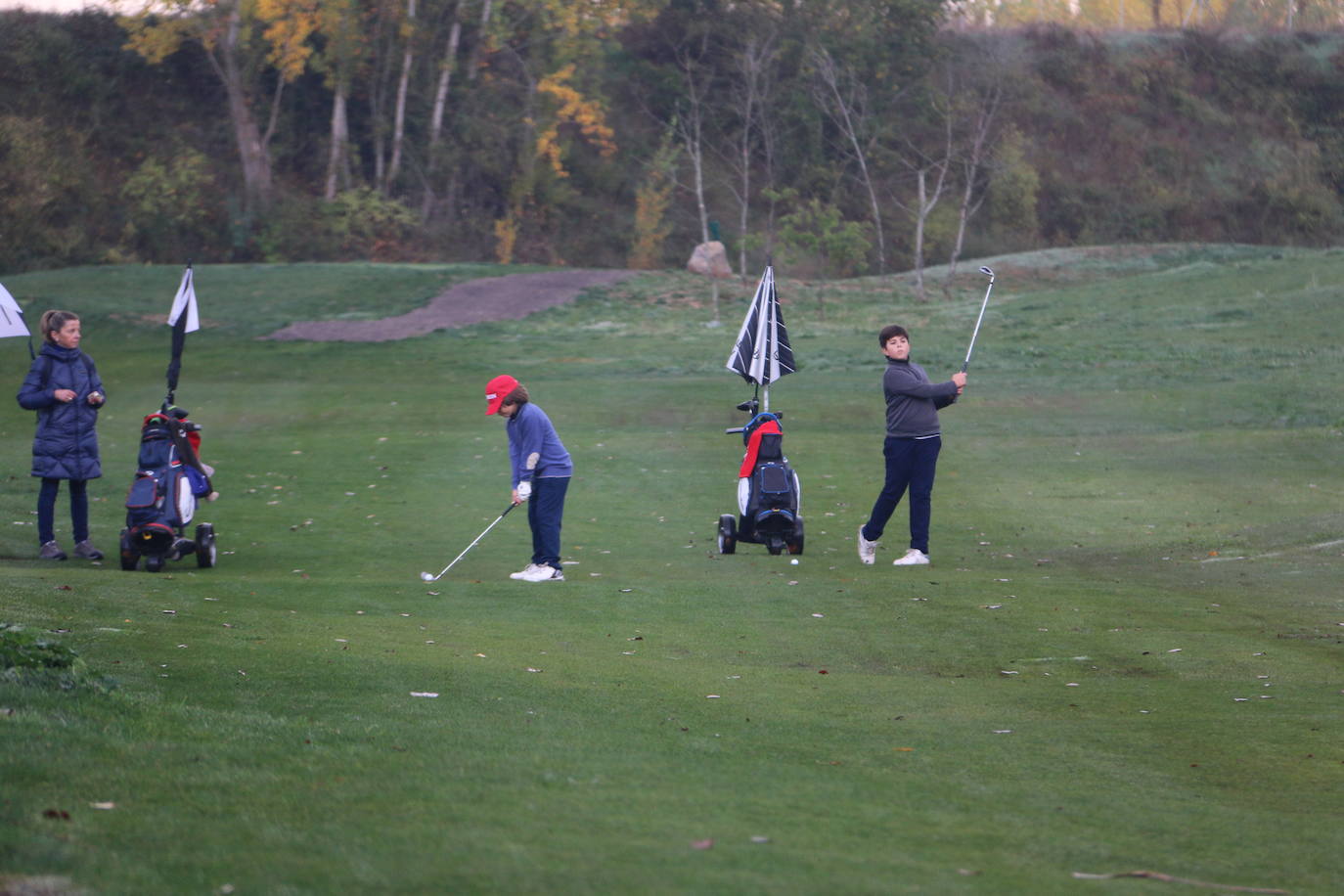 Fotos: Sesión de tarde en el II Torneo de Golf Leonoticias
