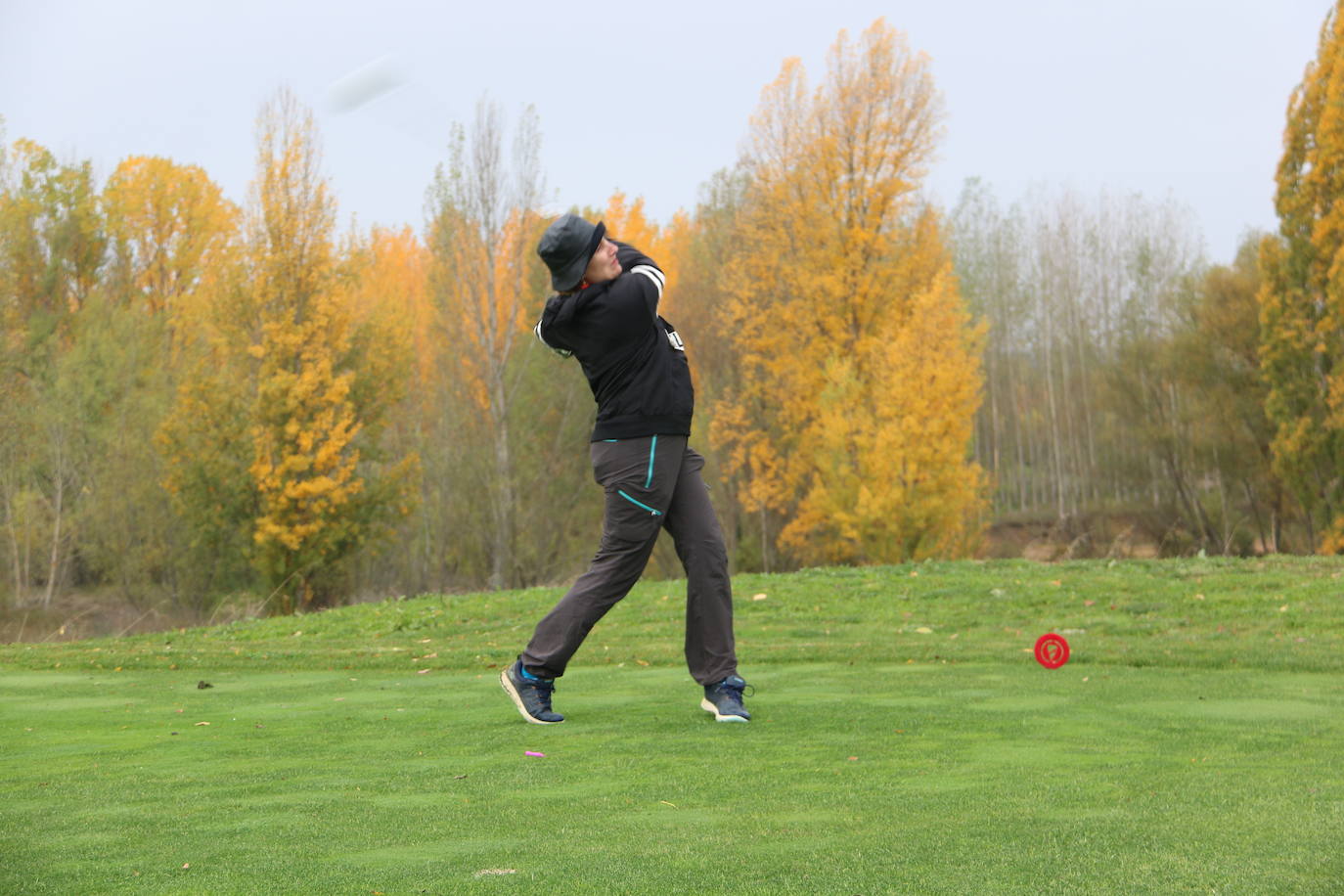 Fotos: Sesión de tarde en el II Torneo de Golf Leonoticias