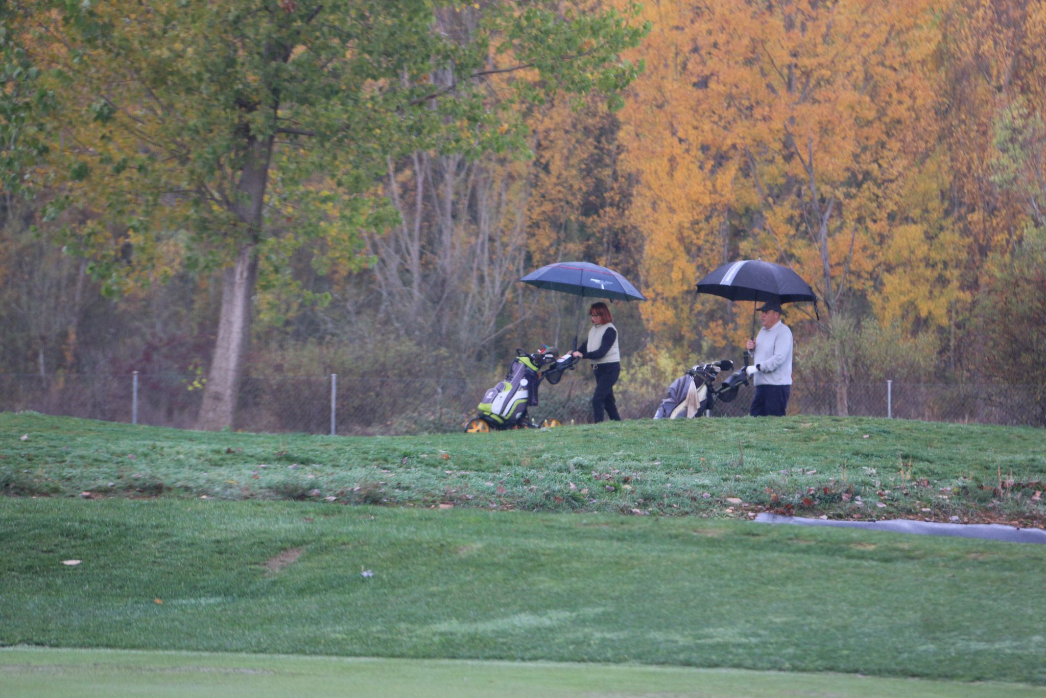 Fotos: Intensa jornada de golf de la mano de leonoticias