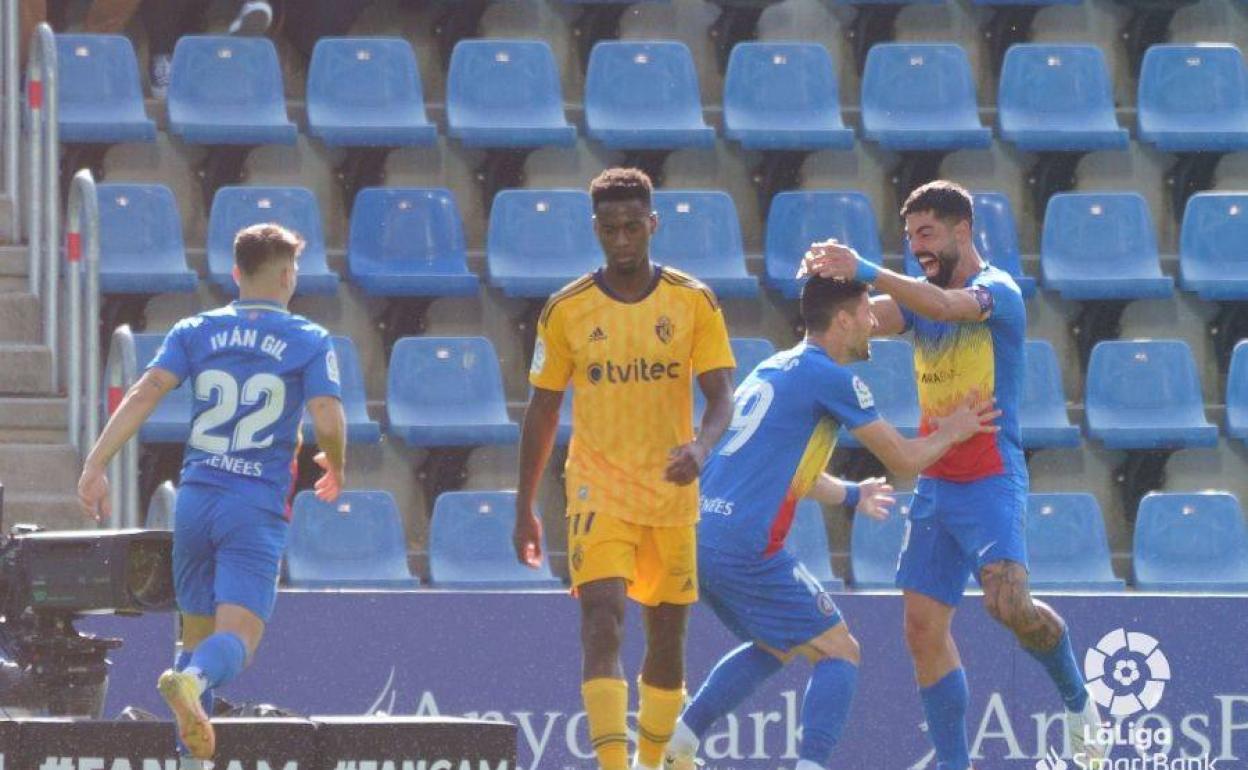 Los juagadores del Andorra celebran un gol en el partido ante la Ponferradina de la última jornada.