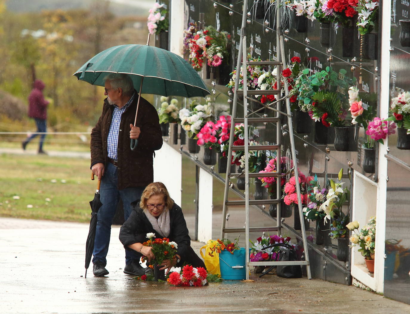 Fotos: Ponferrada visita su cementerio