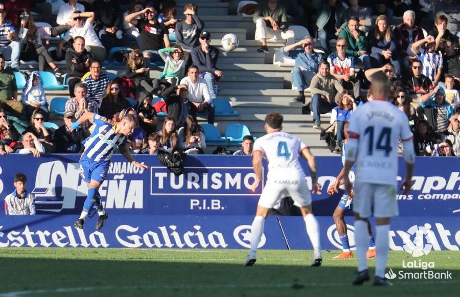 Partido correspondiente a la jornada 14 de LaLiga SmartBank.