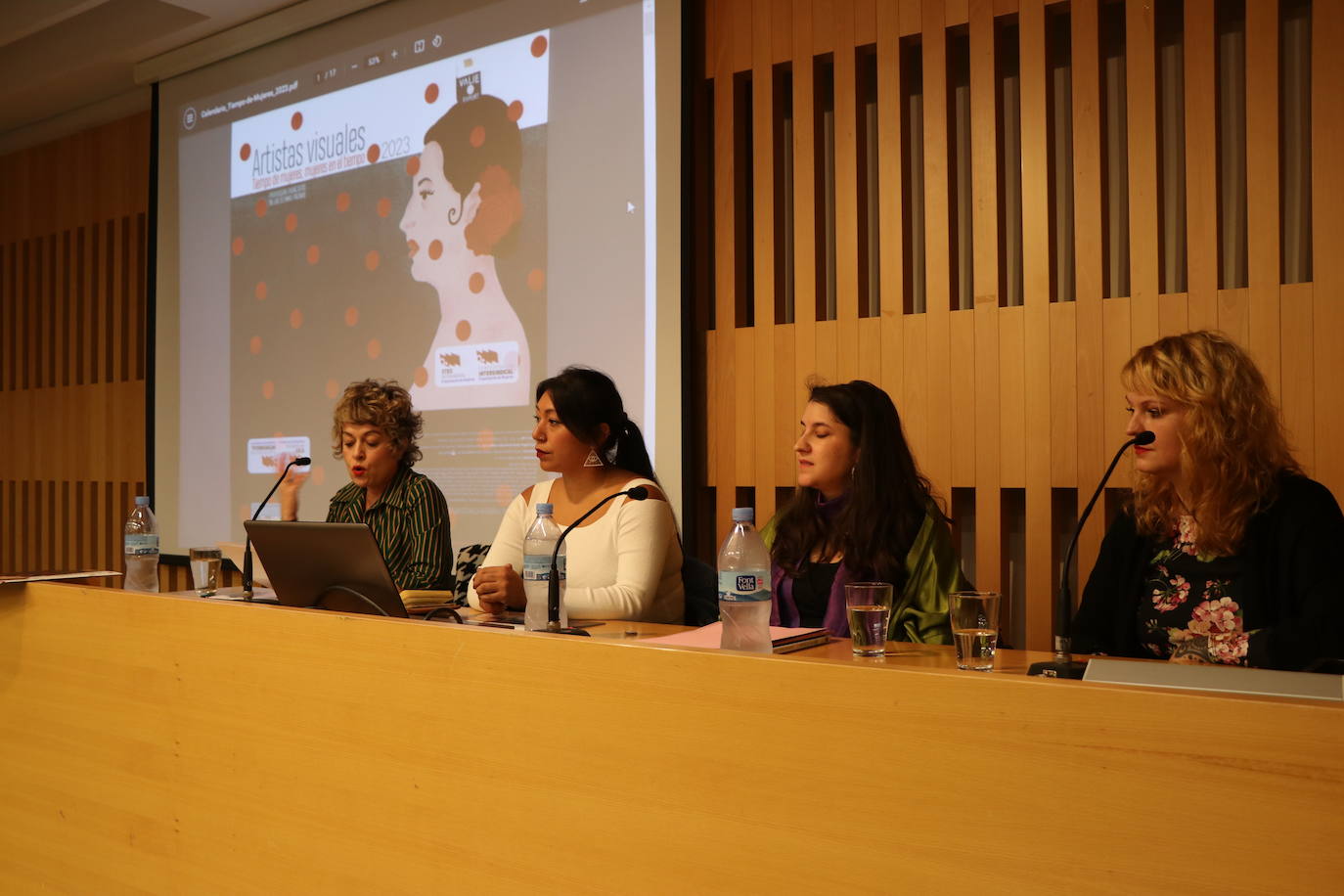 Presentación del calendario 'Tiempo de mujeres, mujeres en el tiempo' que tendrá como protagonistas a artistas visuales.