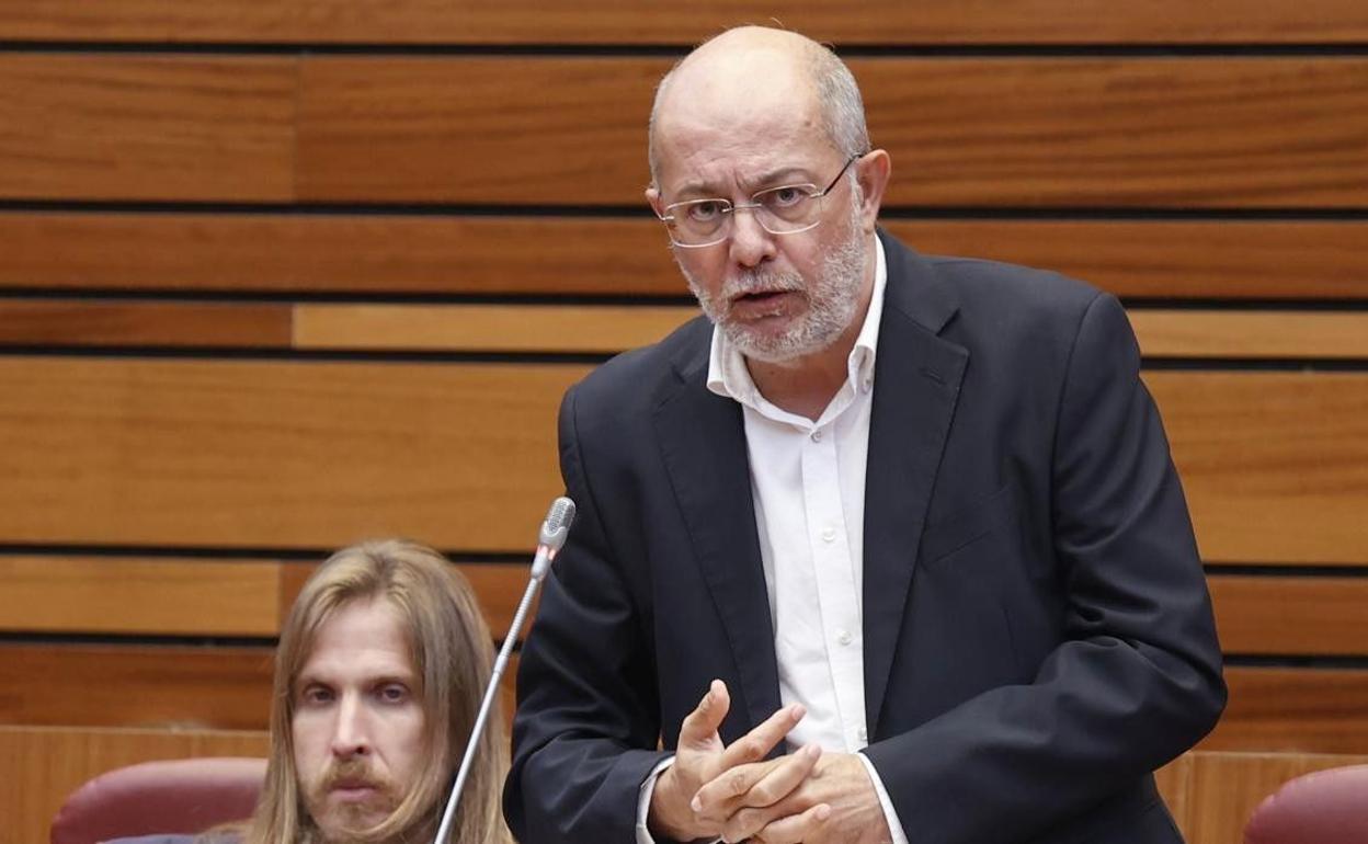 Francisco Igea (CIudadanos), durante una intervención en el pleno de las Cortes de Castilla y León. 