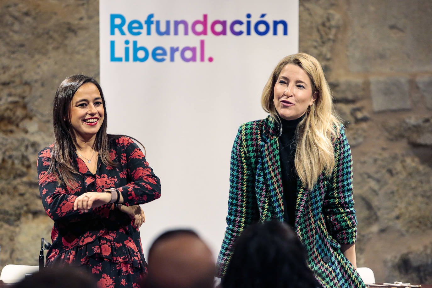 La coordinadora de Ciudadanos Comunidad Valenciana y miembro del Equipo Político para la Refundación, María Muñoz, y la coordinadora de Ciudadanos en Castilla y León, Gemma Villarroel, participan la visita a León de la gira 'Destino Refundación'