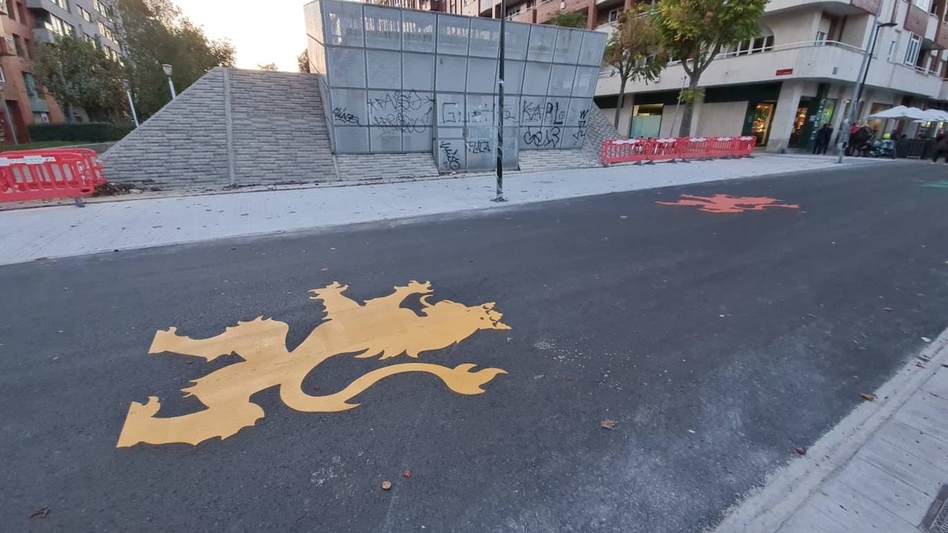 Fotos: Leones en las calles 