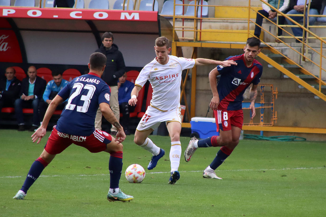 El conjunto leonés recibe al Rayo Majadahonda en la jornada 11 del grupo 1 de la Primera RFEF.