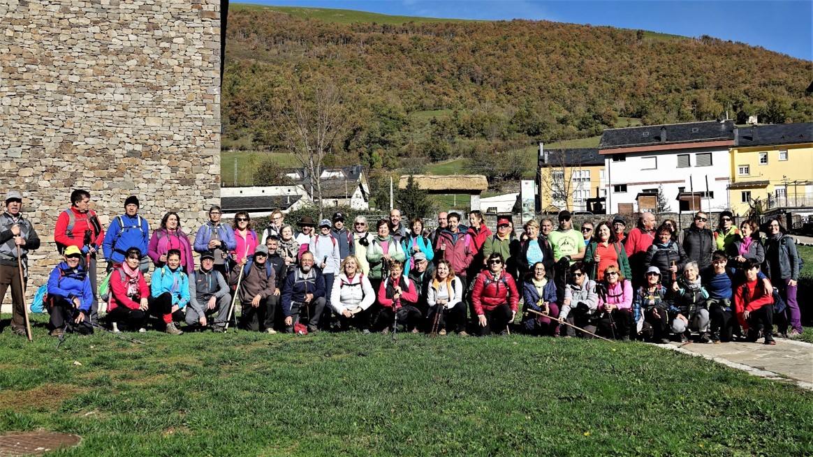 Finaliza el programa de Senderismo Santa María en Ruta 2022 con 407 participantes.